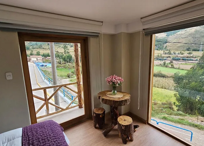 Amaru Treehouse Hotel *