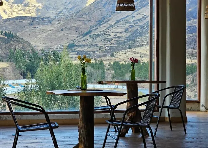 Amaru Treehouse Hotel *